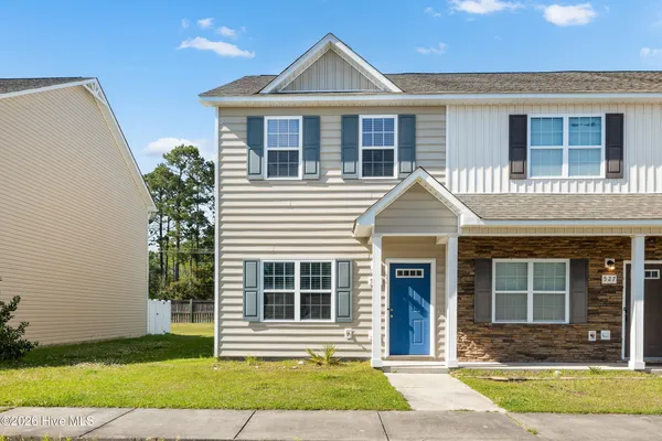 $1,500 | 525 Oyster Rock Lane, Sneads Ferry, NC 28460