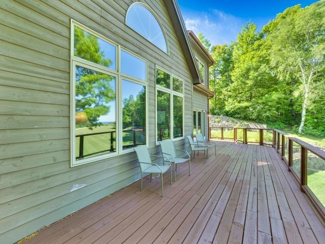 9620 Emerald Ridge Onekama, MI 49675 - Photo 46 of 54 1875662-45.JPG