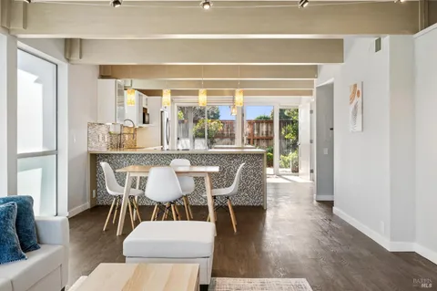 $749,000 | 320 Vía Casitas, Unit 109, Greenbrae, CA 94904