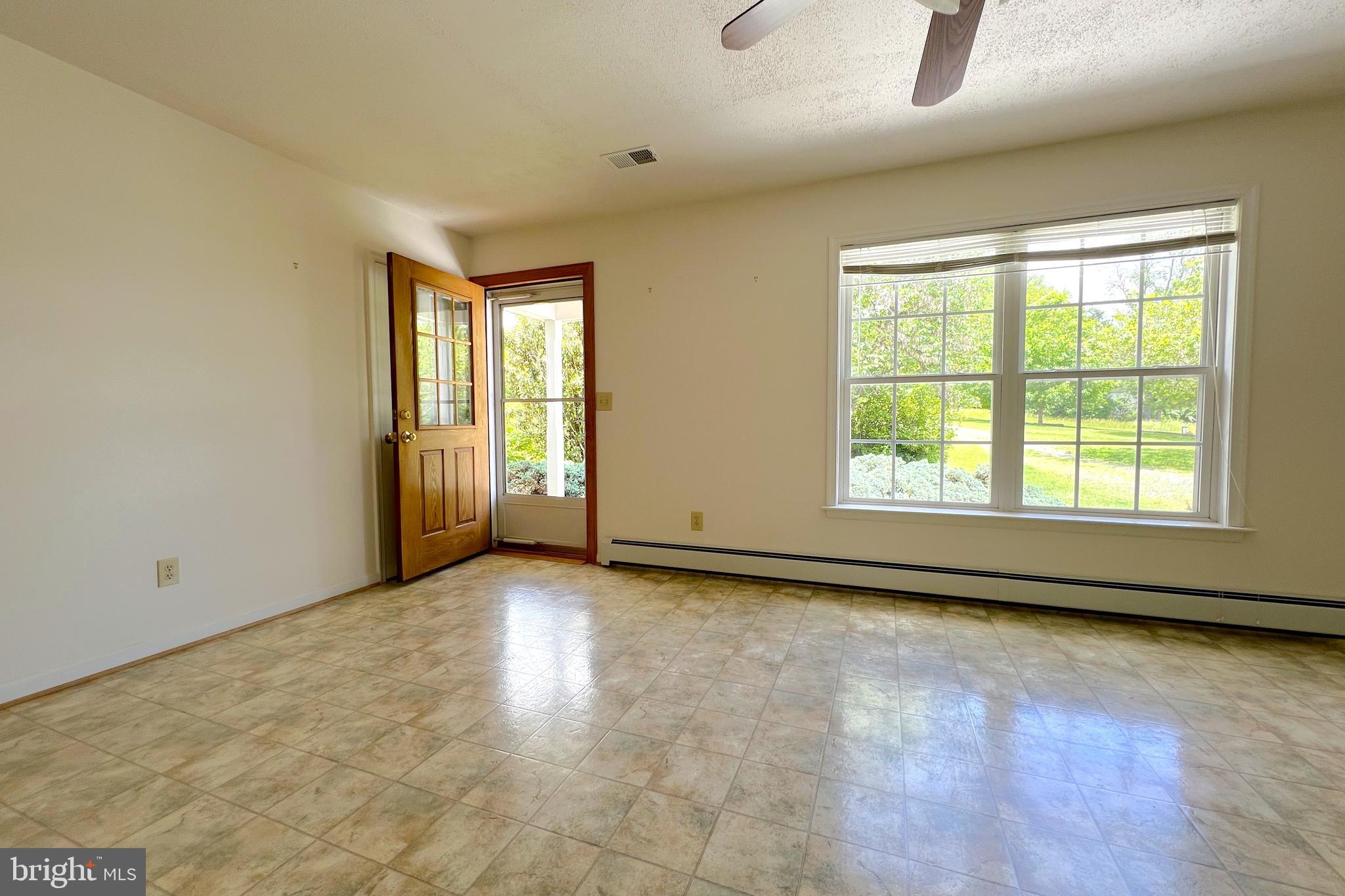 3542 Slate Mills Road Sperryville, VA 22740 - Photo 10 of 31 Entrance room