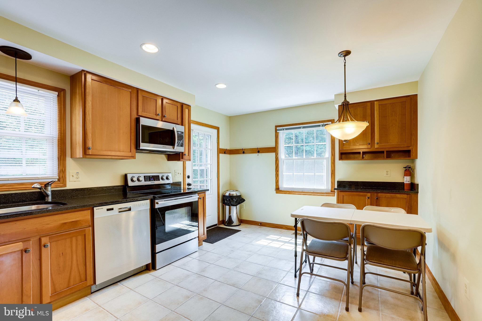10210 Cliff Mills Road Marshall, VA 20115 - Photo 11 of 42 Gallery Image 11