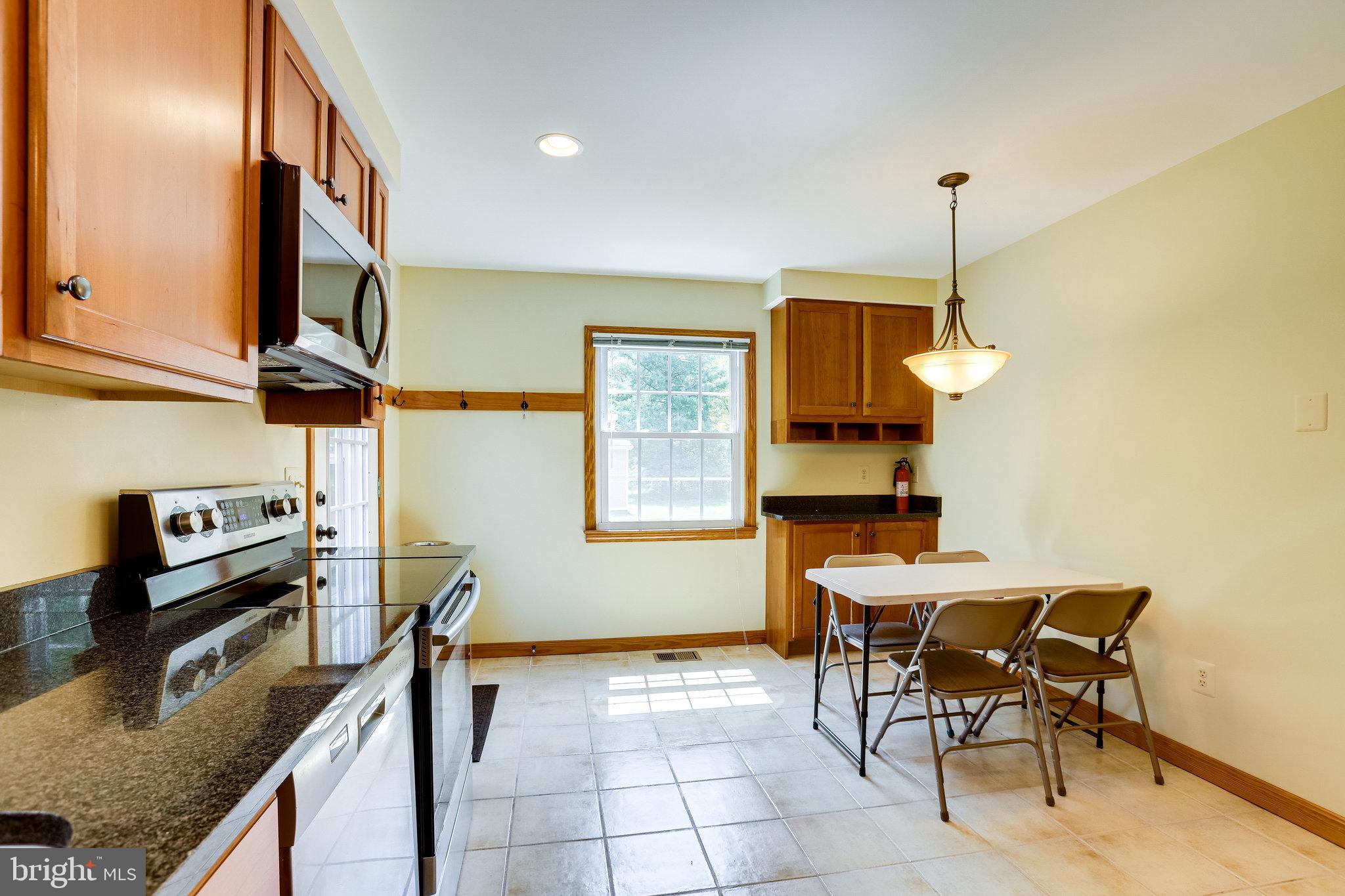 10210 Cliff Mills Road Marshall, VA 20115 - Photo 12 of 42 Gallery Image 12