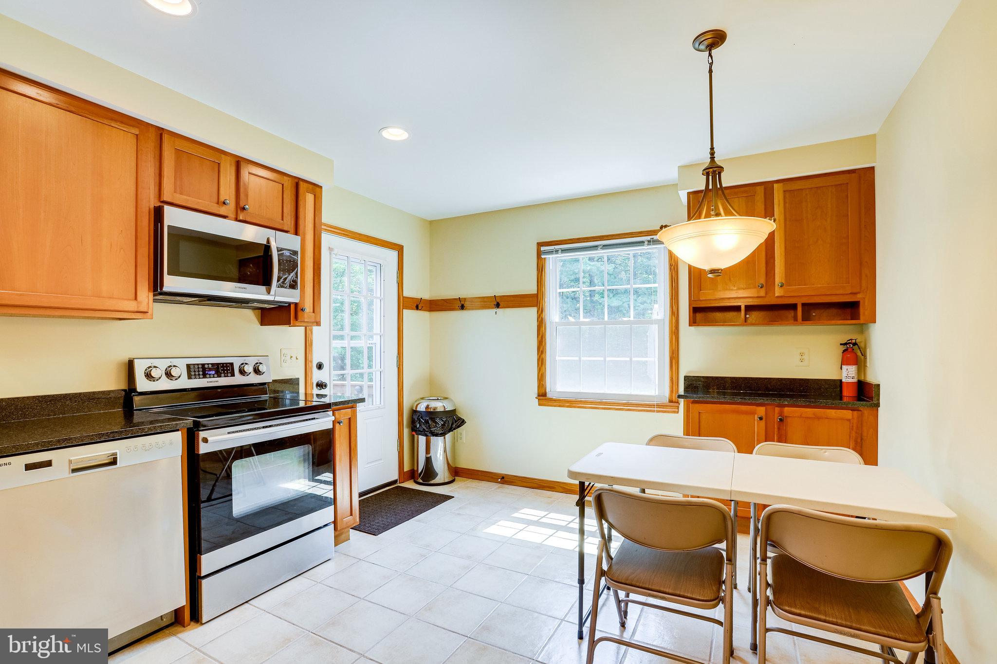 10210 Cliff Mills Road Marshall, VA 20115 - Photo 13 of 42 Gallery Image 13