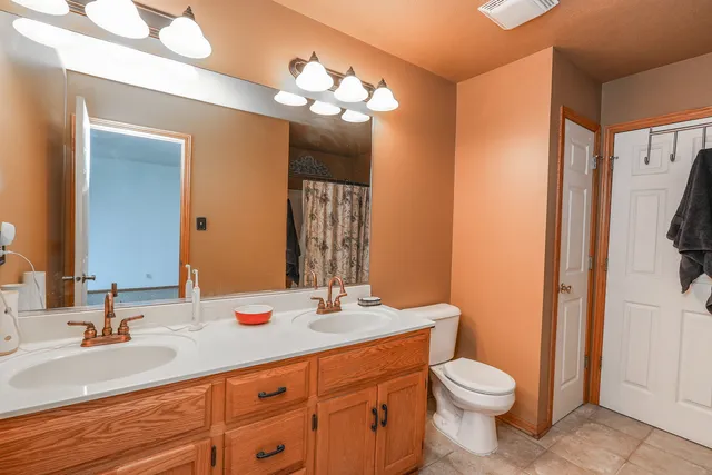 $210,000 | 384 Raven Drive, Manteno, IL 60950