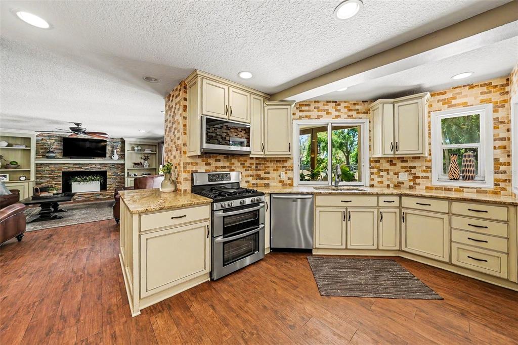 16502 Offenhaur Road Odessa, FL 33556 - Photo 17 of 54