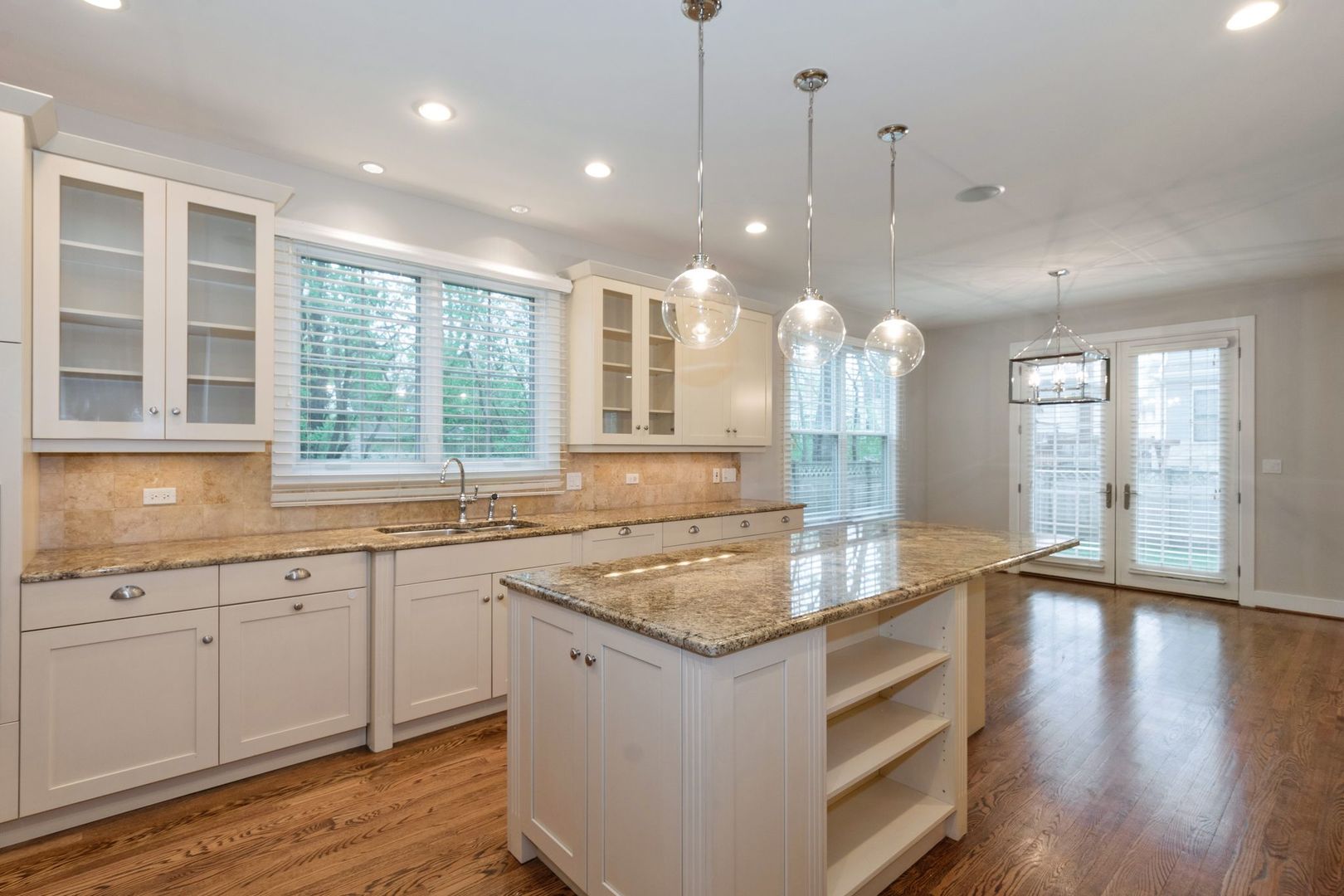 1032 Kenton Road Deerfield, IL 60015 - Photo 4 of 23