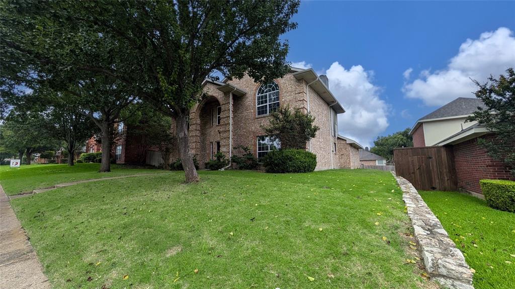 4210 Glistening Spring Rowlett, TX 75088 - Photo 3 of 29
