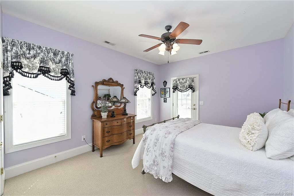 17347 Meadow Bottom Road, Unit 11 Charlotte, NC 28277 - Photo 23 of 31 Gallery Image 23