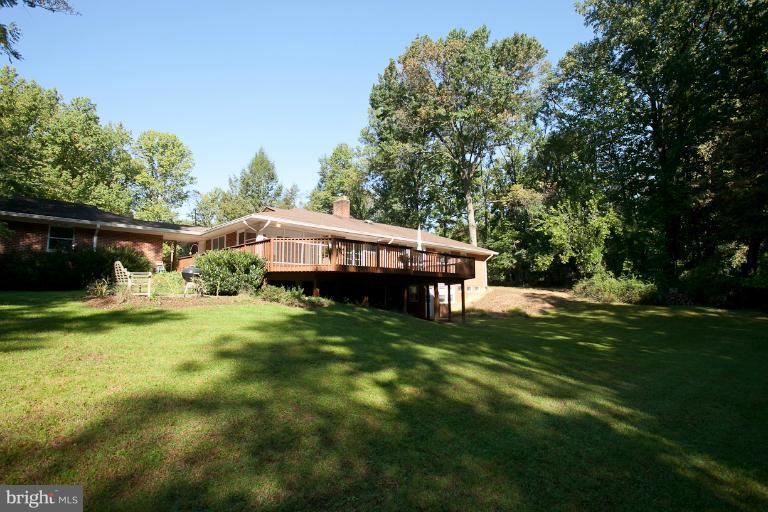 300 Stonington Road Silver Spring, MD 20902 - Photo 12 of 30 Exterior (Rear)