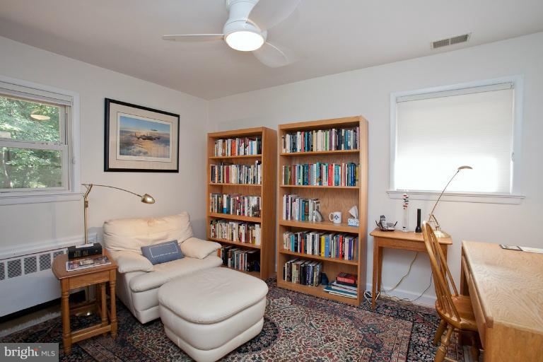 300 Stonington Road Silver Spring, MD 20902 - Photo 4 of 30 Office