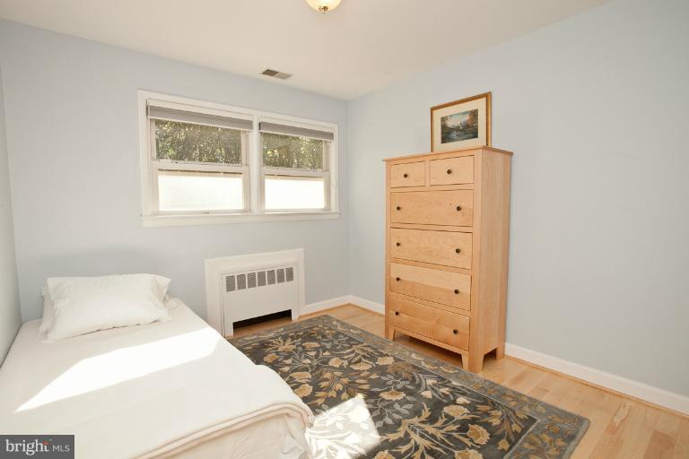 300 Stonington Road Silver Spring, MD 20902 - Photo 6 of 30 Bedroom