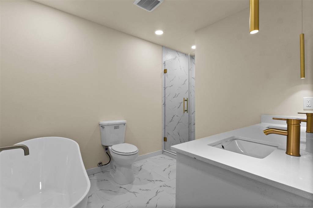 153 Avondale Avenue Azle, TX 76020 - Photo 15 of 32