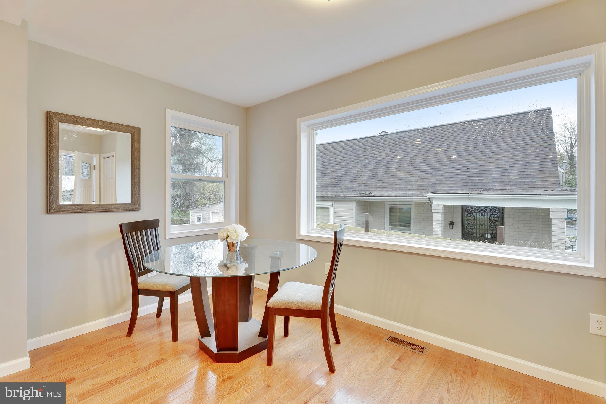 407 Silver Spring Avenue Silver Spring, MD 20910 - Photo 4 of 21