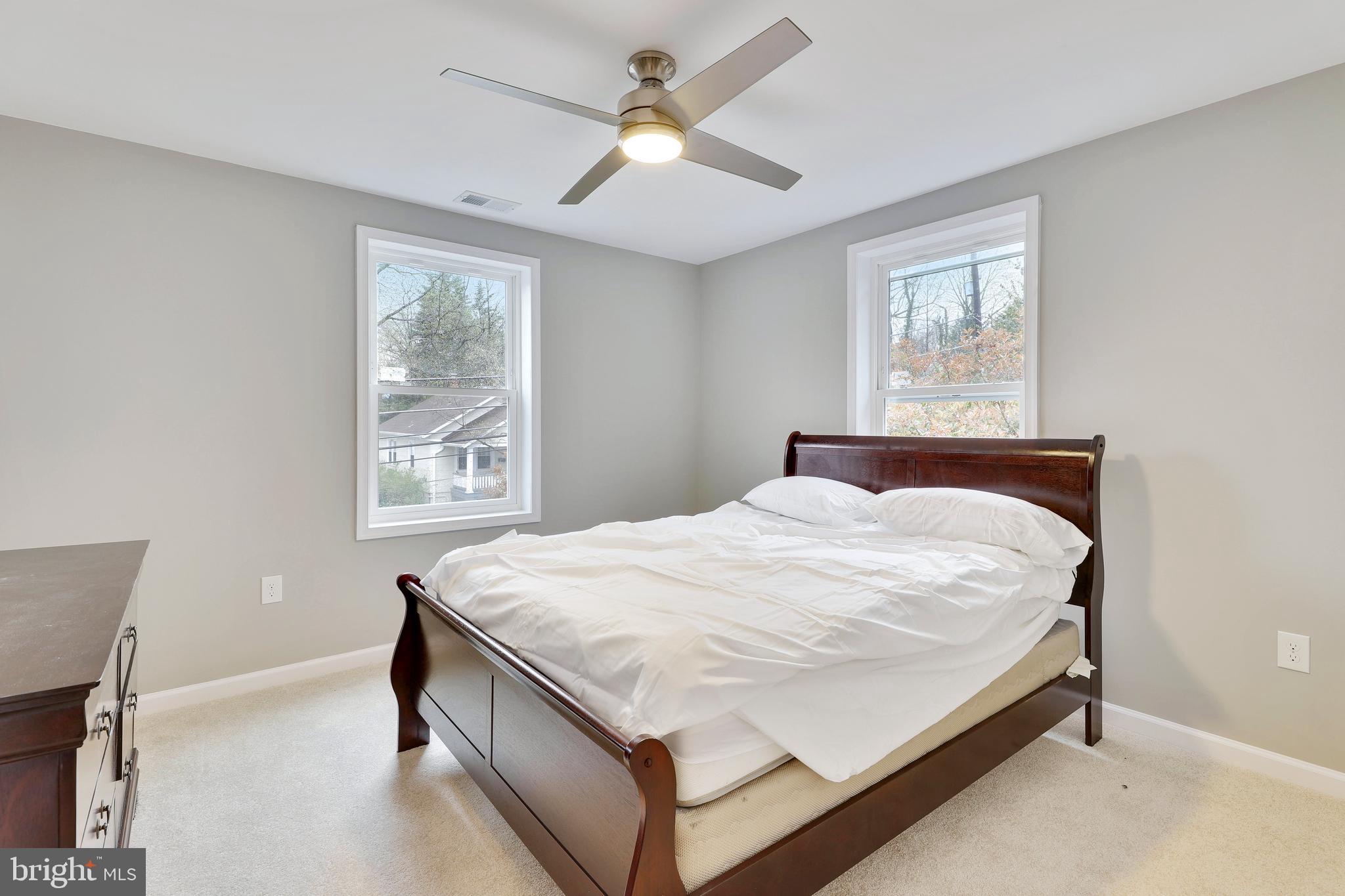407 Silver Spring Avenue Silver Spring, MD 20910 - Photo 8 of 21