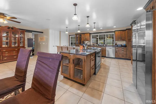 $475,000 | 303 South Washington Street, Huntingburg, IN 47542