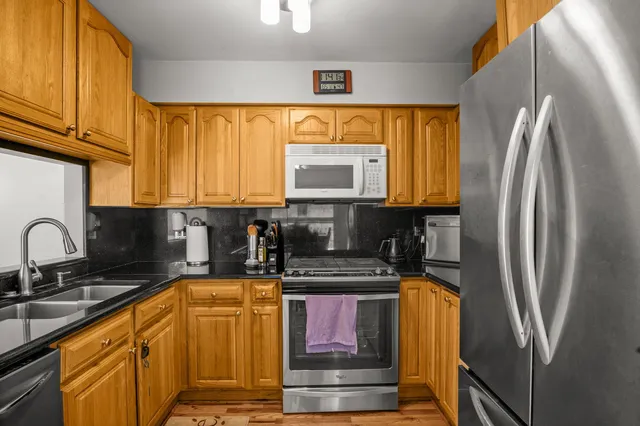 $285,000 | 1923 Ozark Parkway, Algonquin, IL 60102