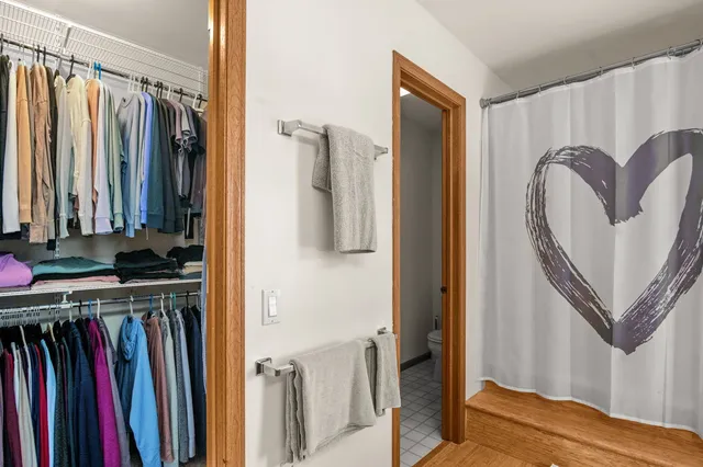 $285,000 | 1923 Ozark Parkway, Algonquin, IL 60102