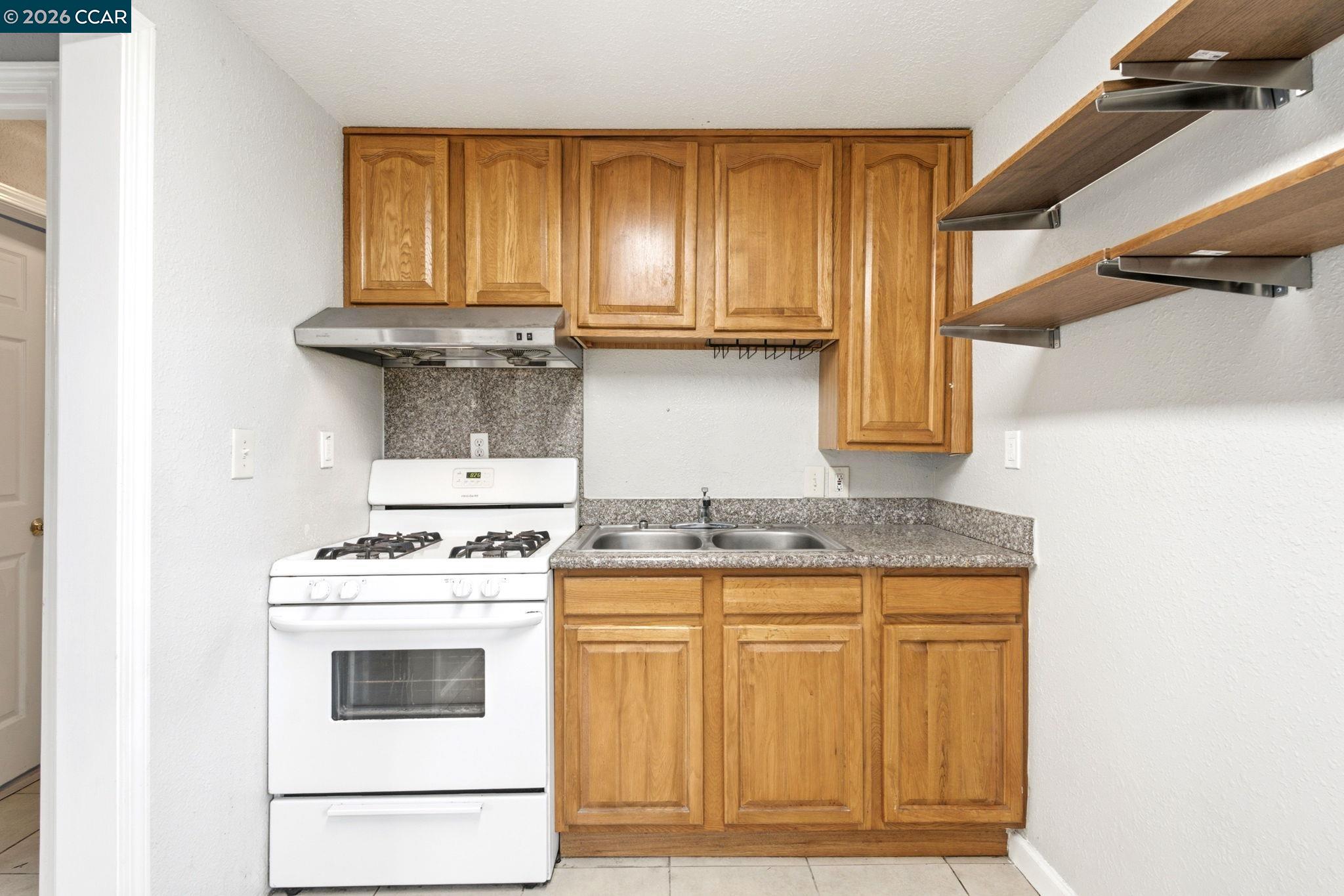 1238 Haskell Street Berkeley, CA 94702 - Photo 14 of 31