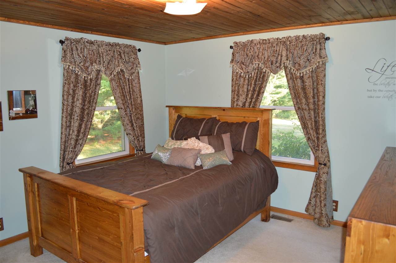 8714 Hoagland Road Hoagland, IN 46745 - Photo 12 of 24