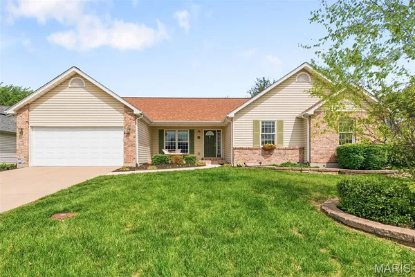 $409,900 | 180 Jacobs Way, St. Peters, MO 63376