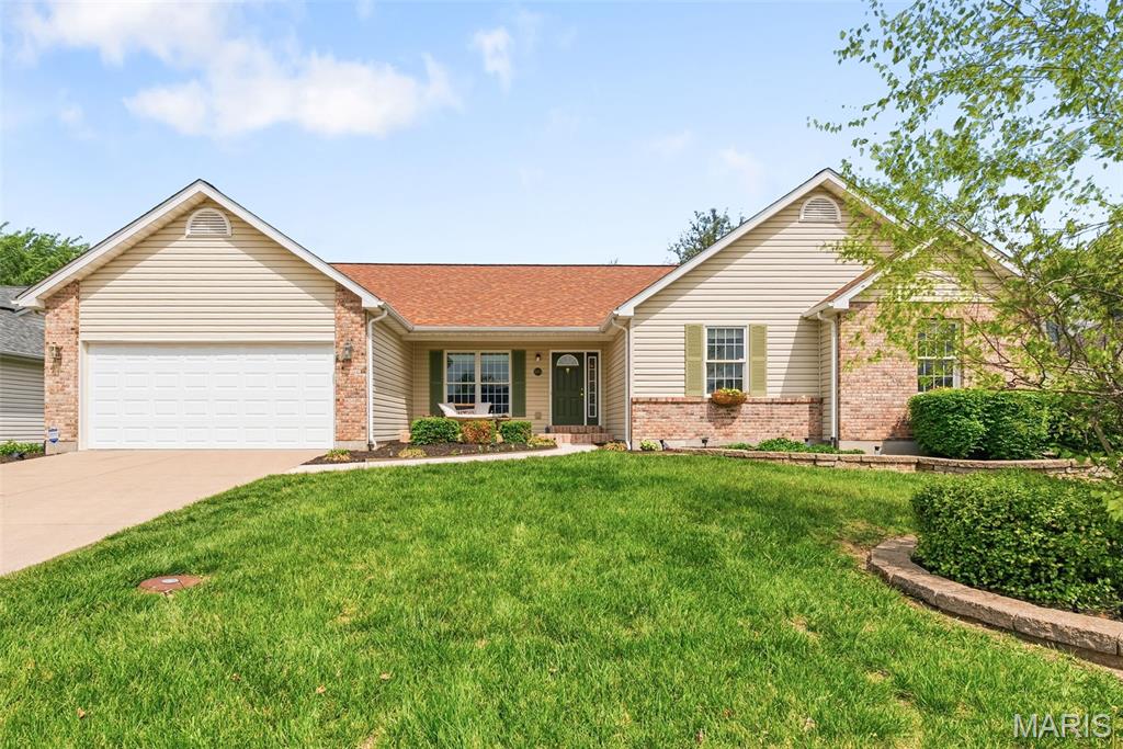 180 Jacobs Way St. Peters, MO 63376 - Photo 1 of 18