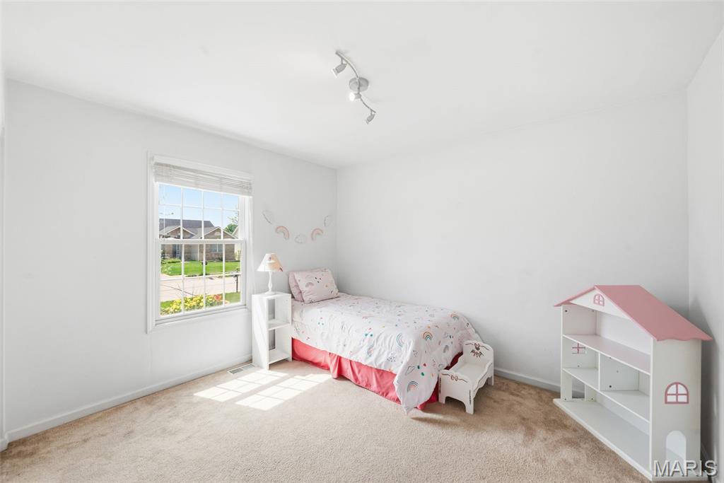 180 Jacobs Way St. Peters, MO 63376 - Photo 11 of 18