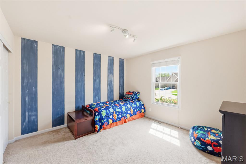 180 Jacobs Way St. Peters, MO 63376 - Photo 12 of 18