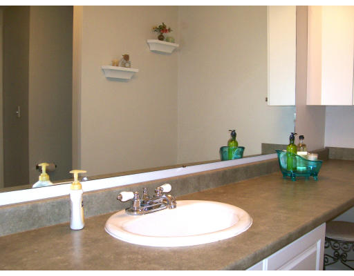9 Deer Path, Unit 3 Maynard, MA 01754 - Photo 10 of 22 Gallery Image 10
