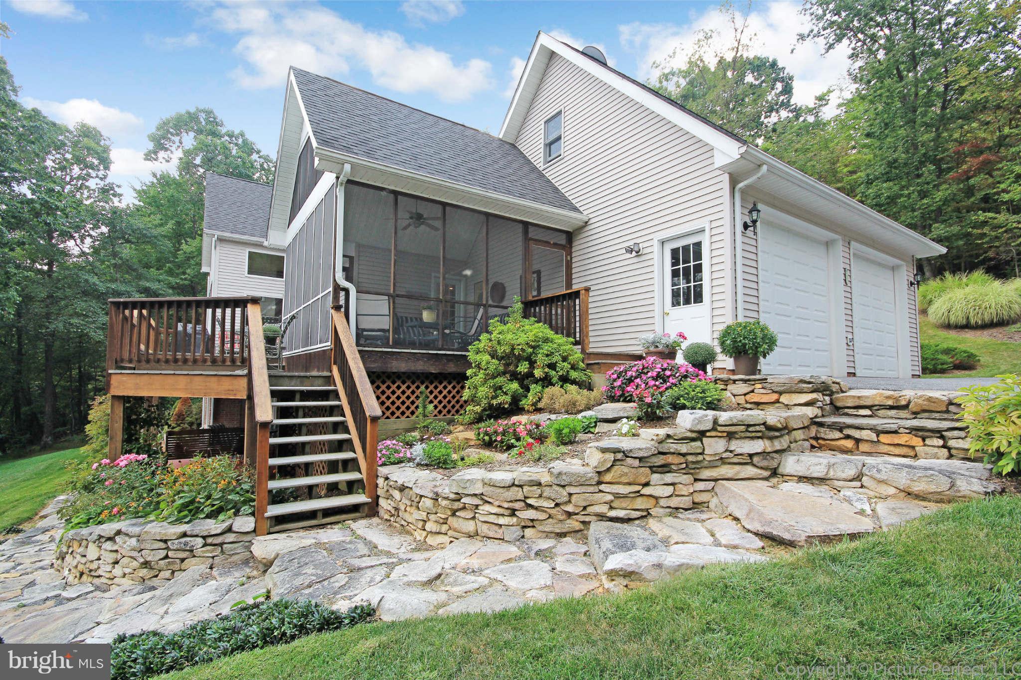 9831 Fox Road Frederick, MD 21702 - Photo 30 of 30 Close Up of Stonework at Bottom of Stairs