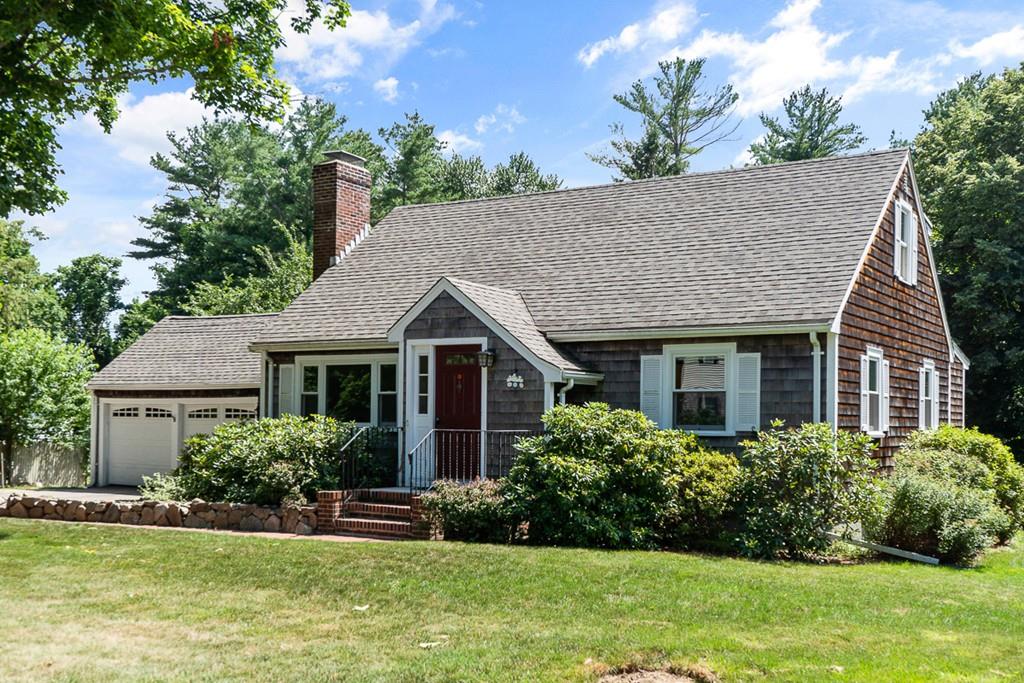 187 Topsfield Road Wenham, MA 01984 - Photo 2 of 40 Gallery Image 2