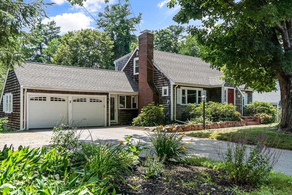 187 Topsfield Road Wenham, MA 01984 - Photo 3 of 40 Gallery Image 3
