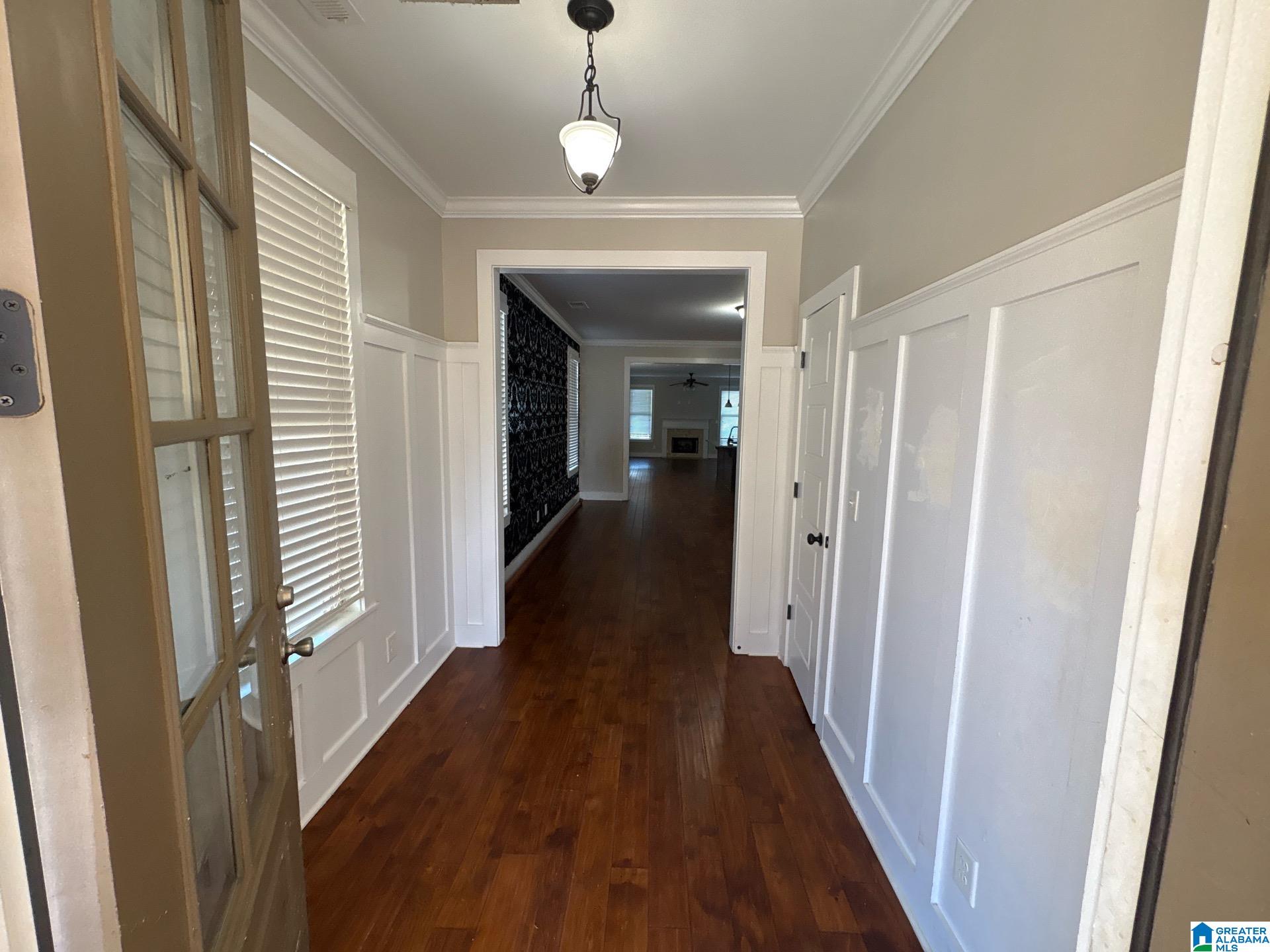 435 Lakeridge Drive Trussville, AL 35173 - Photo 4 of 26
