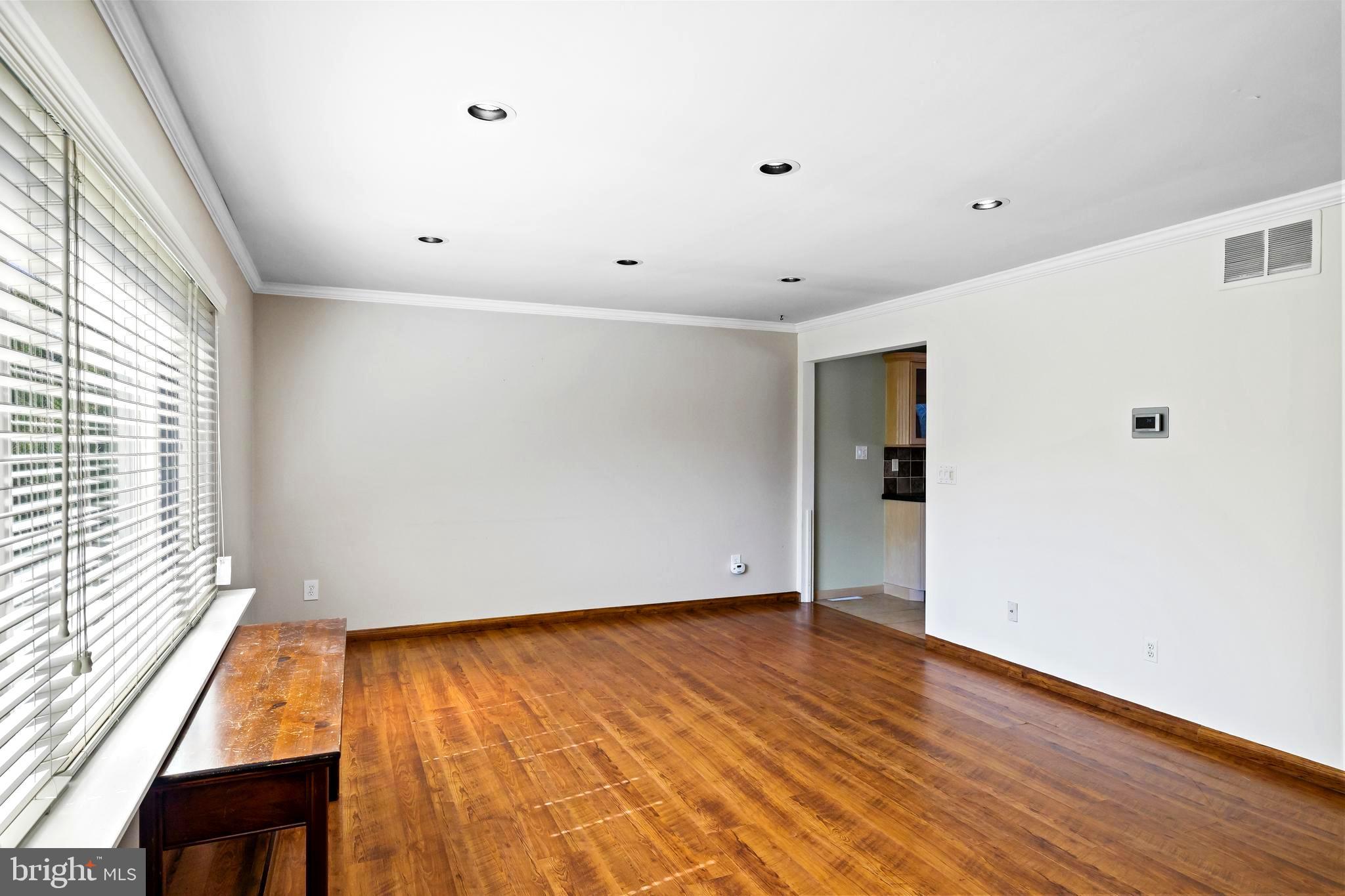 522 Mt Laurel Road Mount Laurel, NJ 08054 - Photo 7 of 46