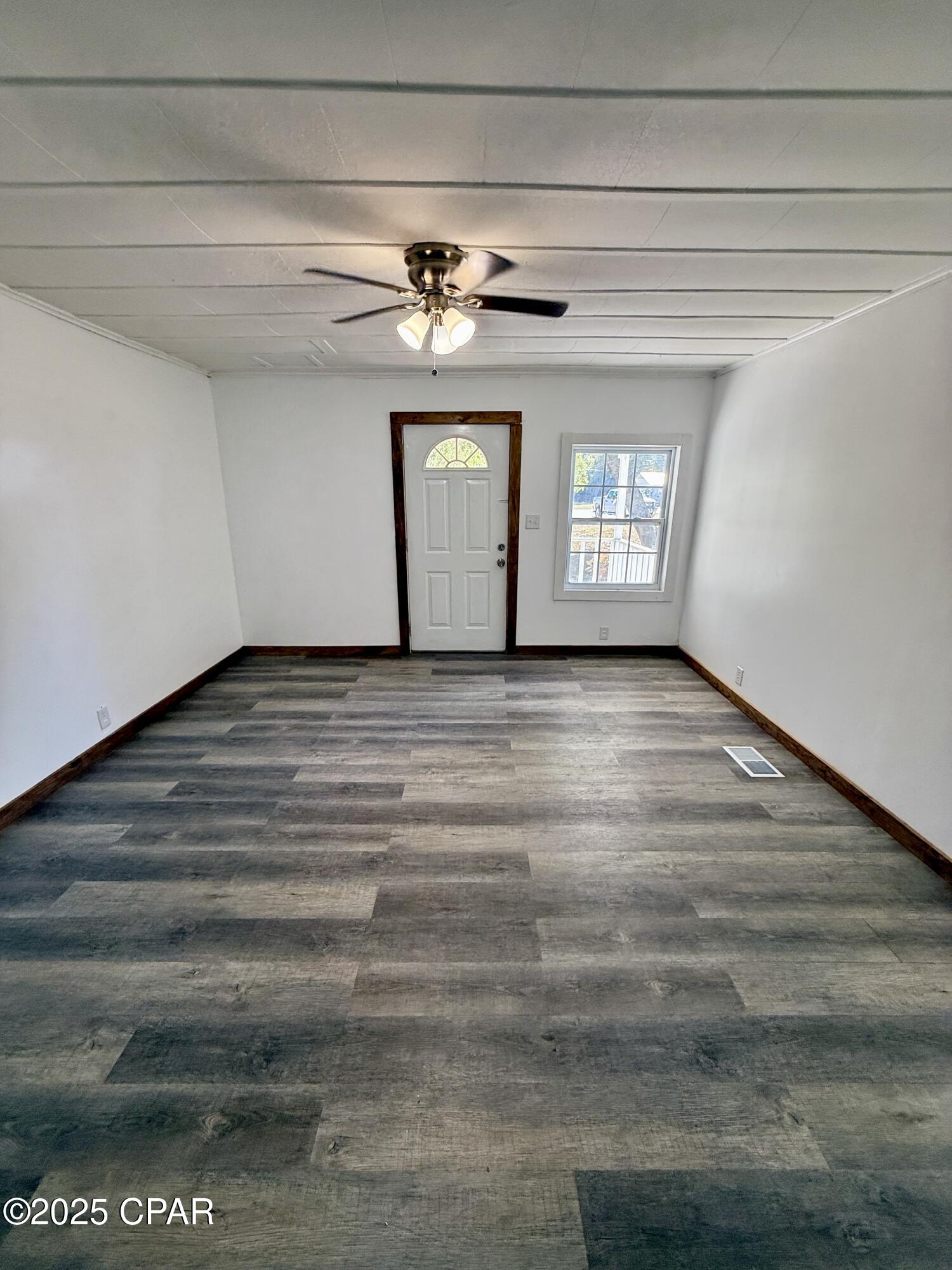 5678 Hummingbird Road Bascom, FL 32423 - Photo 12 of 23