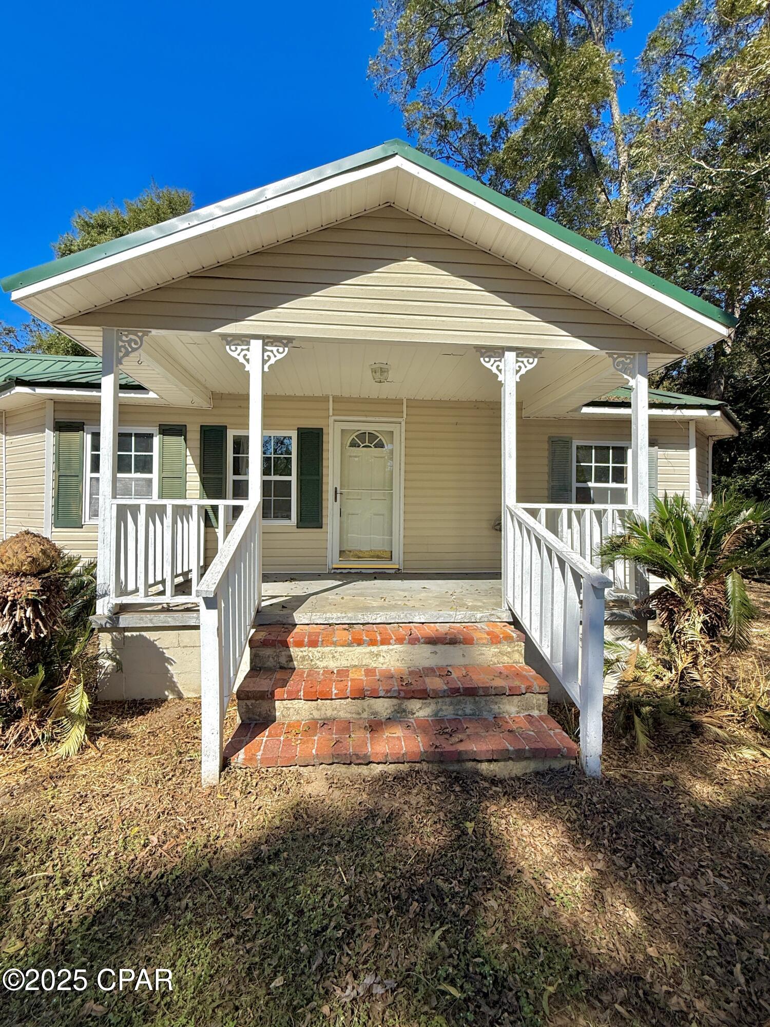 5678 Hummingbird Road Bascom, FL 32423 - Photo 3 of 23