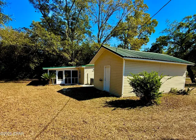 $133,000 | 5678 Hummingbird Road, Bascom, FL 32423