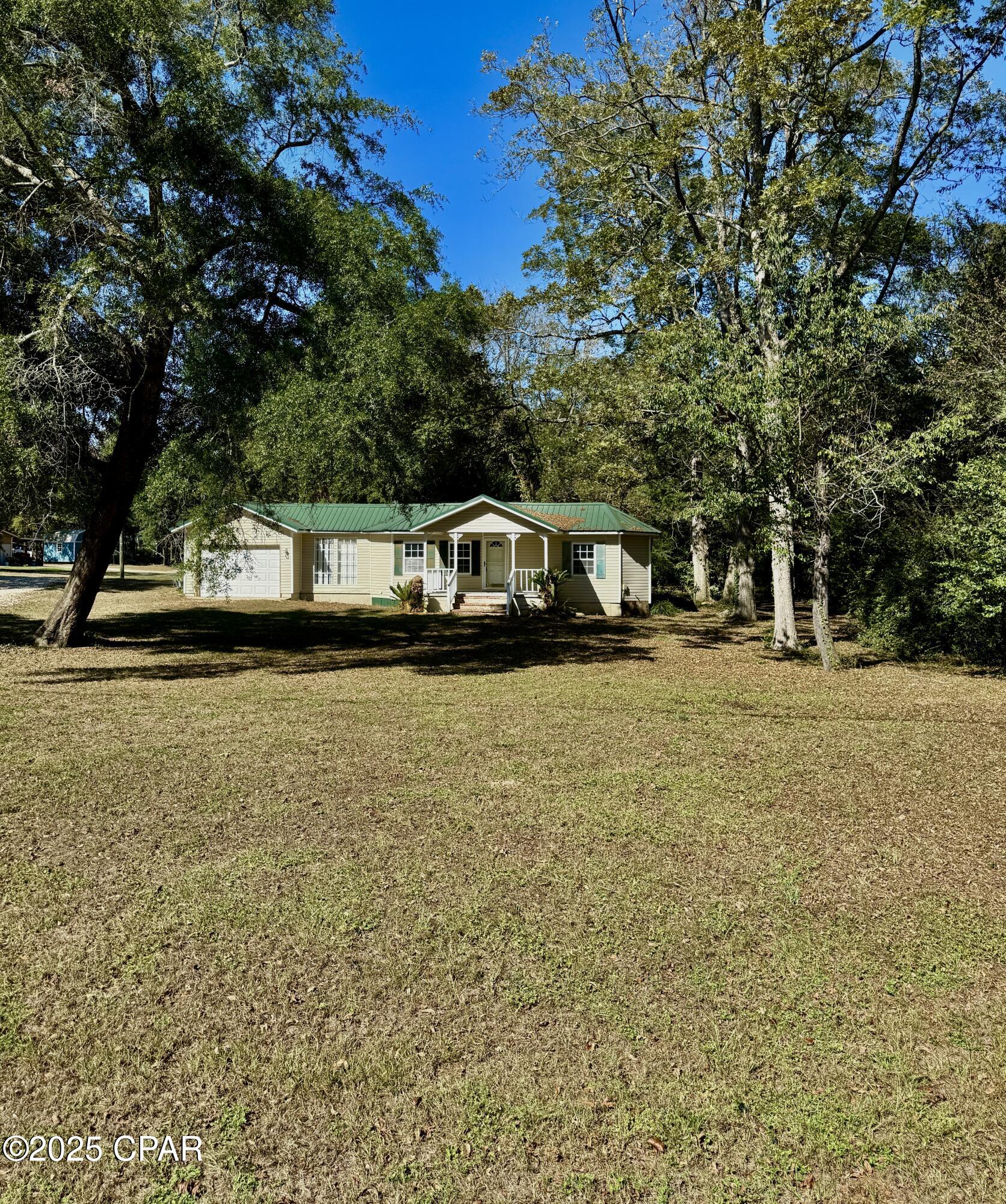 5678 Hummingbird Road Bascom, FL 32423 - Photo 8 of 23