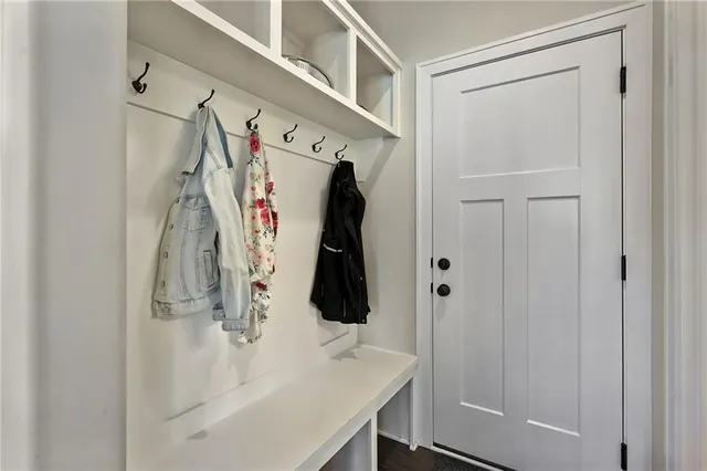 $535,000 | 1805 Northwest Tayler Court, Grain Valley, MO 64029