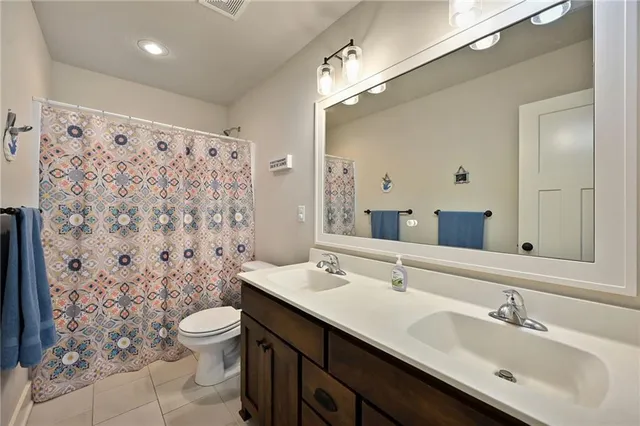 $535,000 | 1805 Northwest Tayler Court, Grain Valley, MO 64029