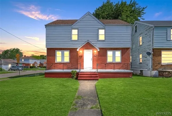 $279,900 | 352 Davidson Avenue, Buffalo, NY 14215
