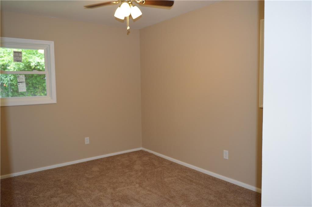 1046 Villa Road Springfield, OH 45503 - Photo 8 of 13
