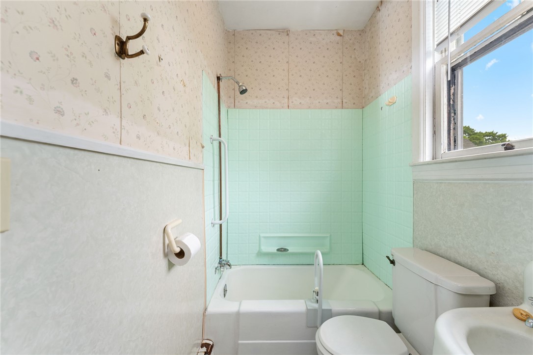 33 Liberty Street Warren, RI 02885 - Photo 29 of 50