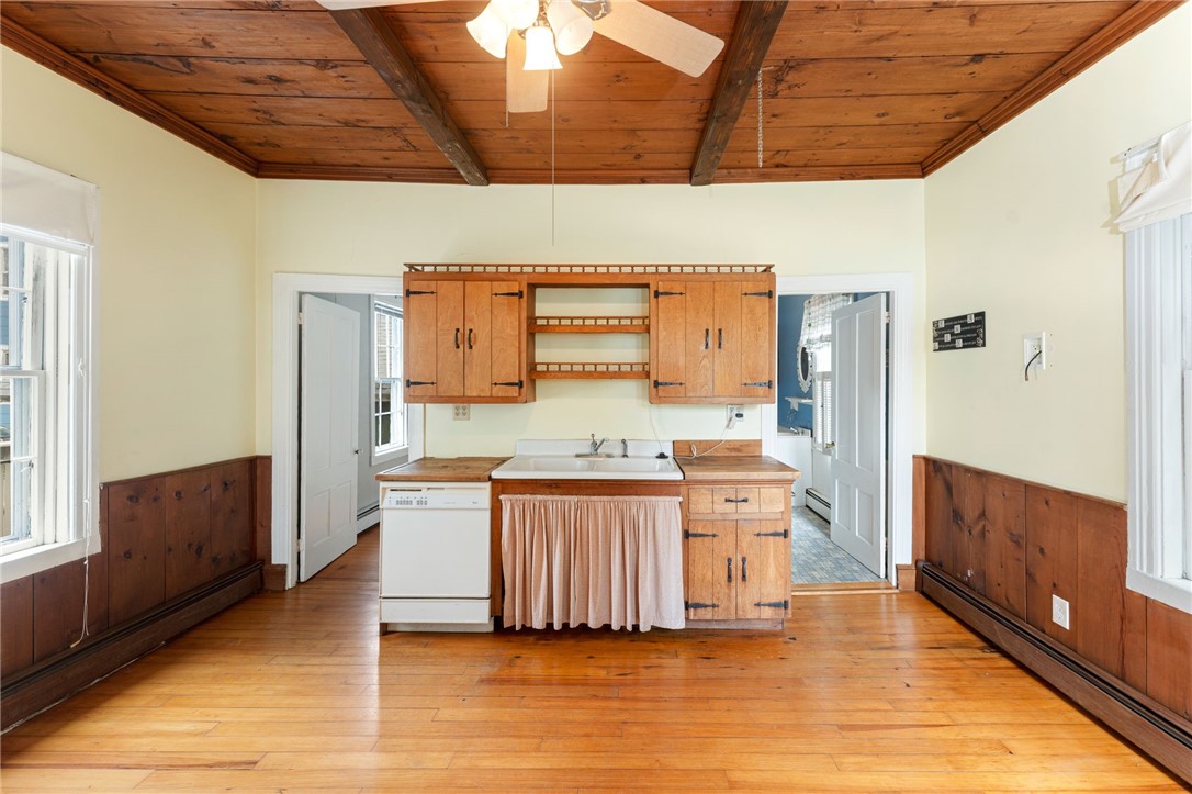 33 Liberty Street Warren, RI 02885 - Photo 38 of 50