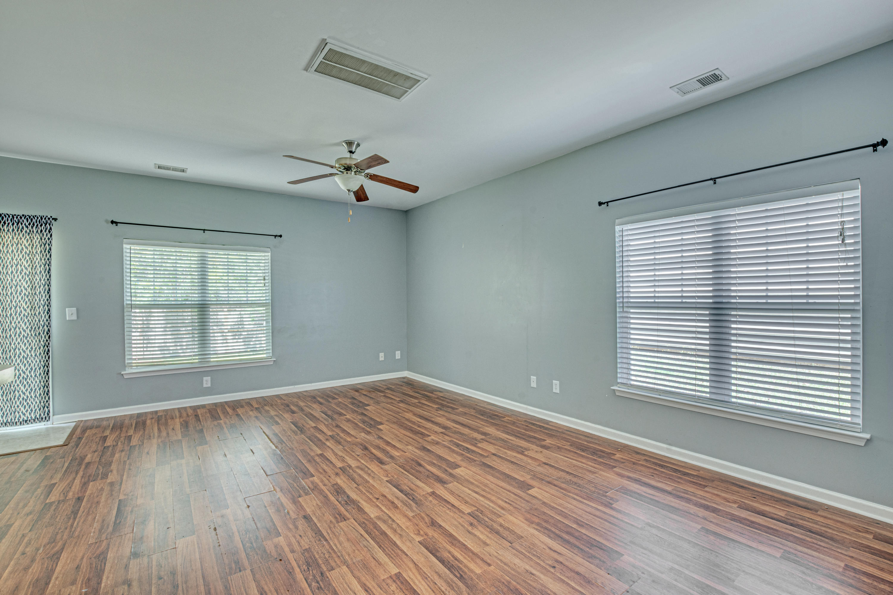 218 Island Green Road Goose Creek, SC 29445 - Photo 11 of 31 24