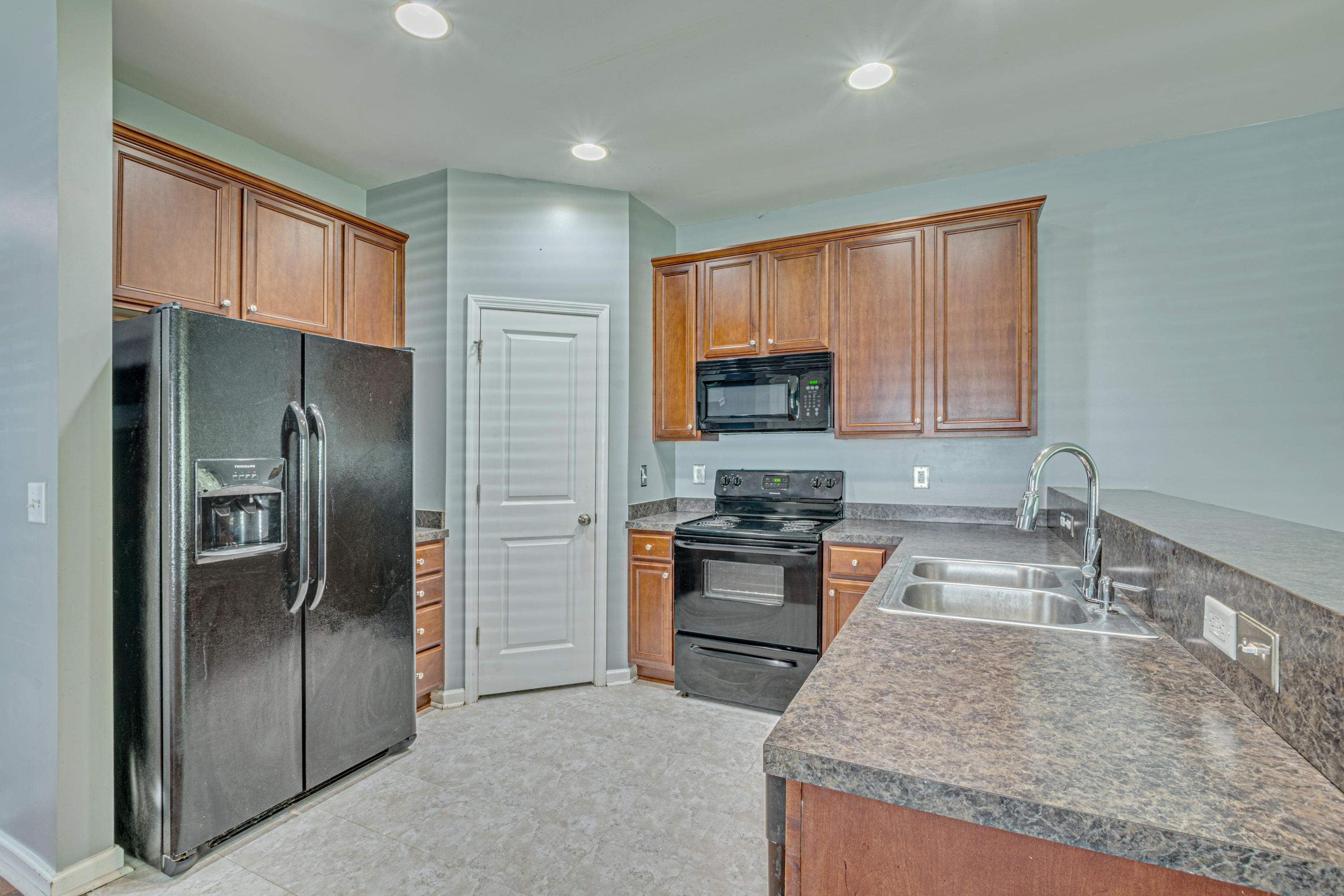 218 Island Green Road Goose Creek, SC 29445 - Photo 8 of 31 20
