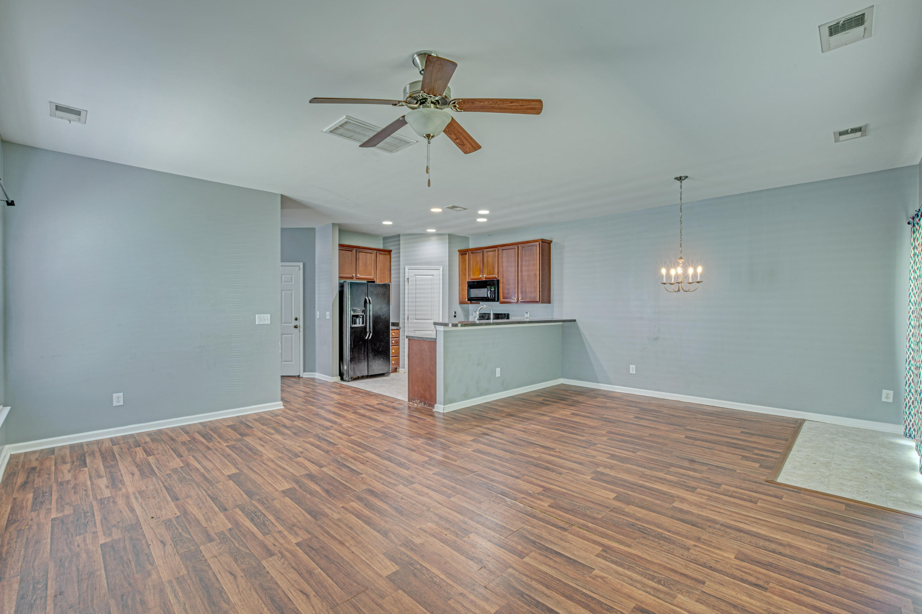 218 Island Green Road Goose Creek, SC 29445 - Photo 9 of 31 25