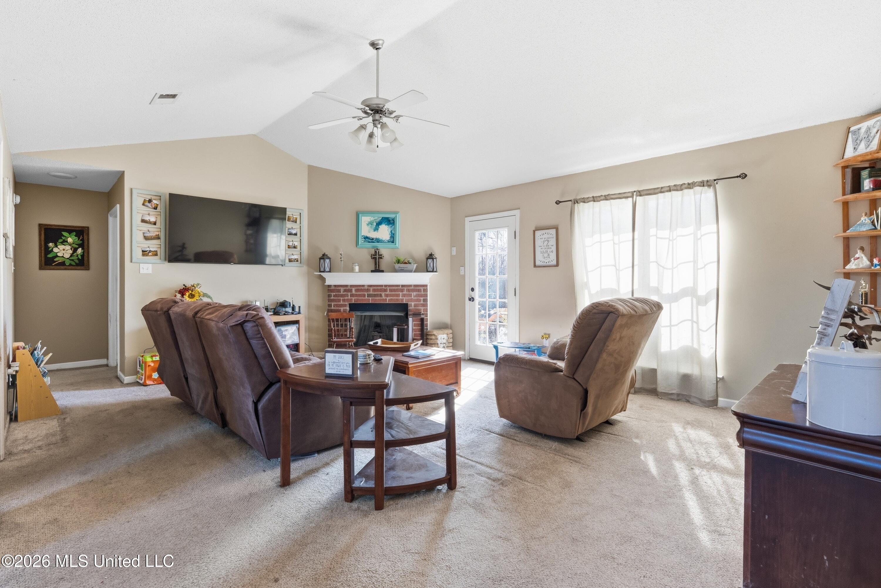 7843 Randolph Cove Walls, MS 38680 - Photo 6 of 27 Michele_002