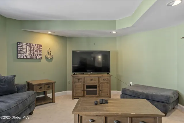 $2,279,000 | 736 Highway 9P, Saratoga Springs, NY 12866