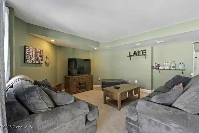 $2,279,000 | 736 Highway 9P, Saratoga Springs, NY 12866