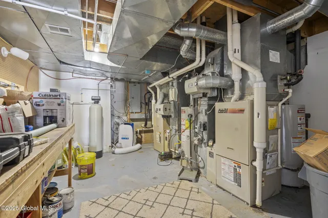 $2,279,000 | 736 Highway 9P, Saratoga Springs, NY 12866